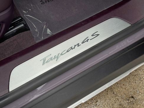 Used 2025 Porsche Taycan 4S image 19