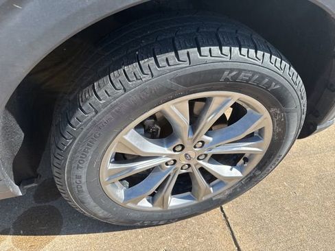 Used 2020 Ford Explorer Limited AWD/4WD image 25