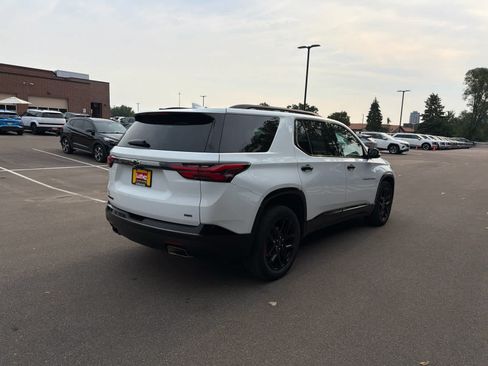 Used 2023 Chevrolet Traverse Premier w/ Redline Edition AWD/4WD image 2