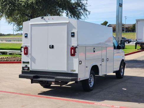 New 2025 Chevrolet Express 3500 w/ Power Convenience Package image 13