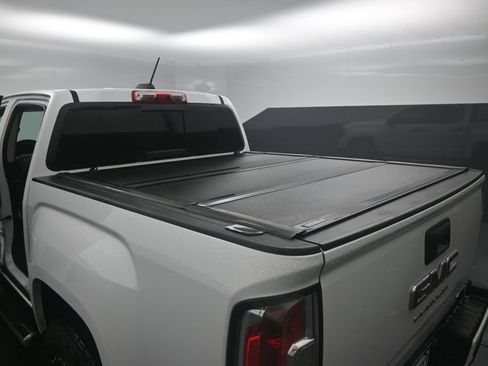 Used 2022 GMC Canyon AT4 w/ Trailering Package AWD/4WD image 2