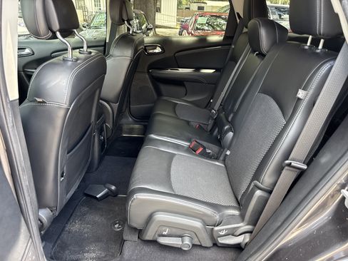 Used 2015 Dodge Journey Crossroad w/ Flexible Seating Group FWD image 10