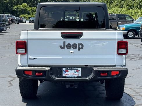 Used 2020 Jeep Gladiator Rubicon w/ Trailer Tow Package image 17