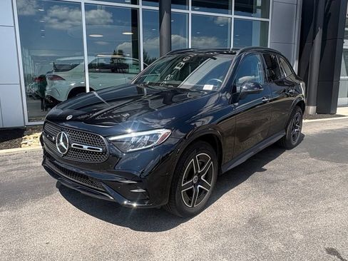 Used 2026 Mercedes-Benz GLC 300 4MATIC image 2