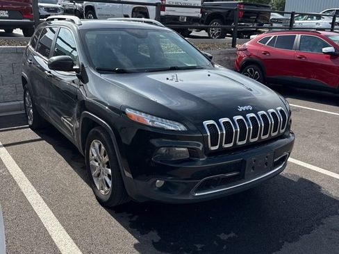 Used 2016 Jeep Cherokee Limited AWD/4WD image 3