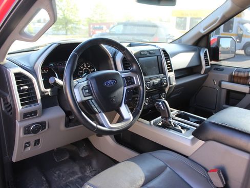 Used 2018 Ford F150 Lariat image 10