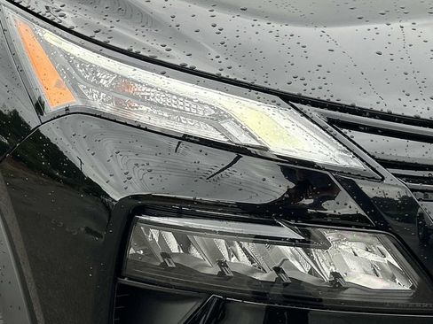 New 2026 Nissan Rogue Dark Armor AWD/4WD image 11