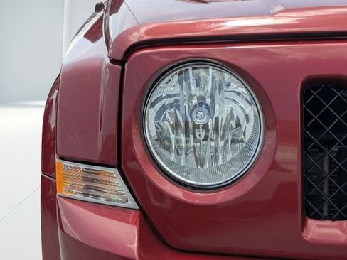 Used 2015 Jeep Patriot Sport w/ Power Value Group AWD/4WD image 9
