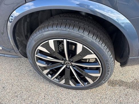 New 2026 Volvo XC90 B6 Ultra w/ Protection Package Premier image 6
