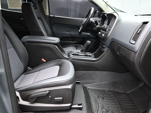 Used 2019 Chevrolet Colorado Z71 AWD/4WD image 13