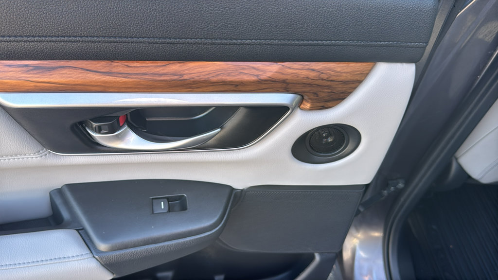 Used 2018 Honda CR-V Touring image 27