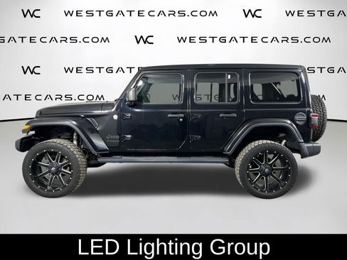 Used 2019 Jeep Wrangler Unlimited Sahara image 5