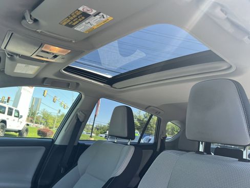 Used 2017 Toyota RAV4 XLE image 31