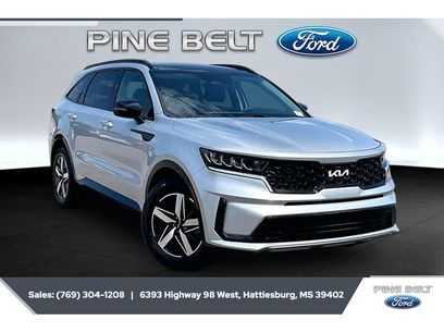Used 2022 Kia Sorento S w/ Panoramic Sunroof Package