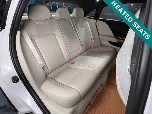 Used 2023 Lucid Air Touring image 10