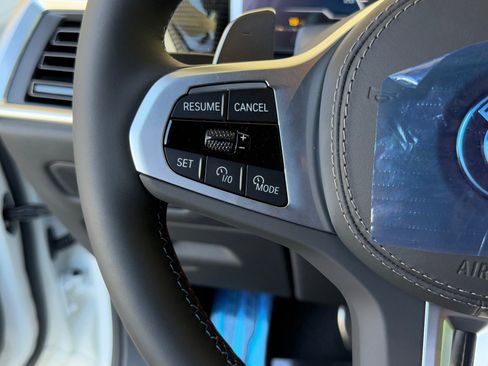 New 2026 BMW X6 M60i image 25