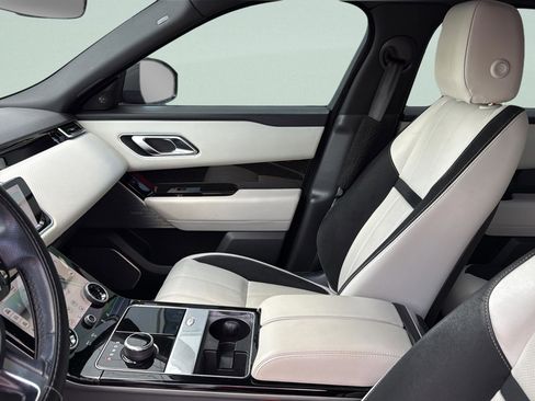 Used 2019 Land Rover Range Rover Velar R-Dynamic SE image 10