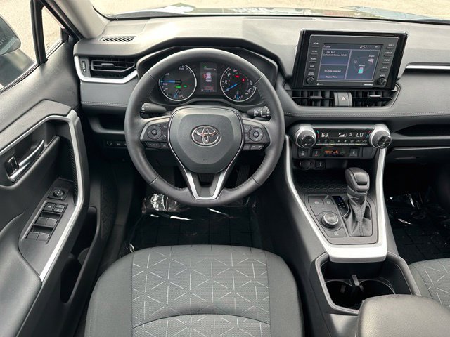 Used 2022 Toyota RAV4 XLE w/ XLE Grade Weather Package AWD/4WD image 13