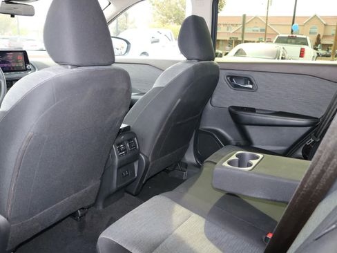 Used 2023 Nissan Rogue SV AWD/4WD image 26
