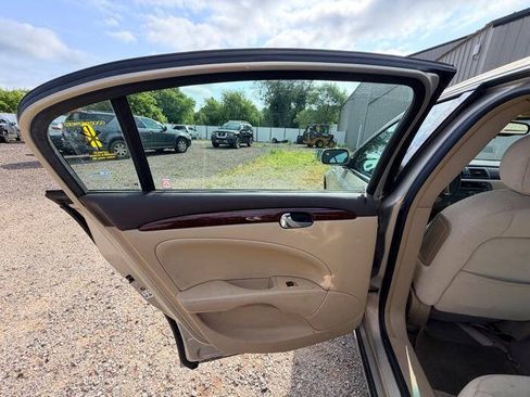 Used 2007 Buick Lucerne CX FWD image 23