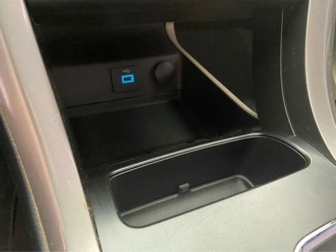 Used 2018 Ford Fusion SE image 28