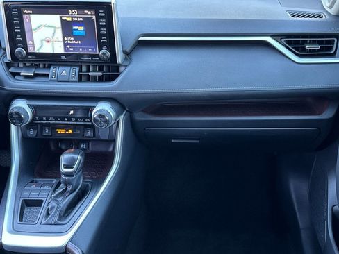 Used 2019 Toyota RAV4 Limited w/ Carpet Mat Package image 30