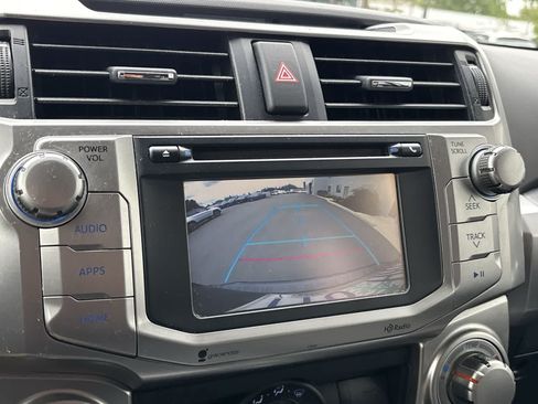 Used 2014 Toyota 4Runner SR5 AWD/4WD image 19