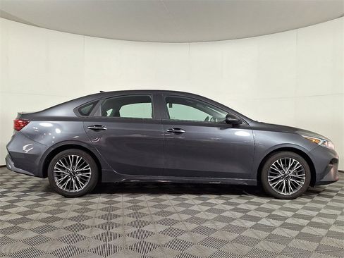 Used 2024 Kia Forte GT-Line image 10