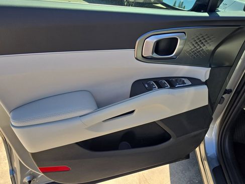 New 2026 Kia Sorento EX FWD image 18