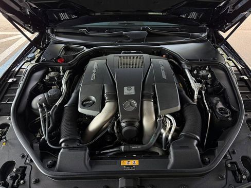 Used 2014 Mercedes-Benz SL 63 AMG image 9