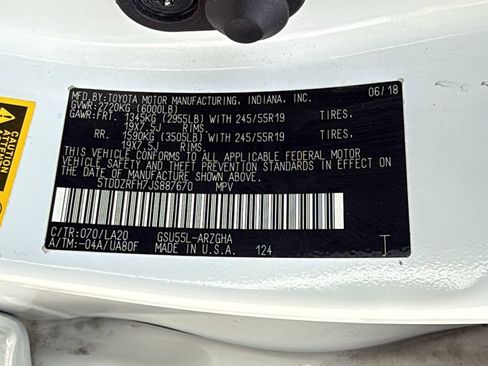 Used 2018 Toyota Highlander Limited Platinum AWD/4WD image 49