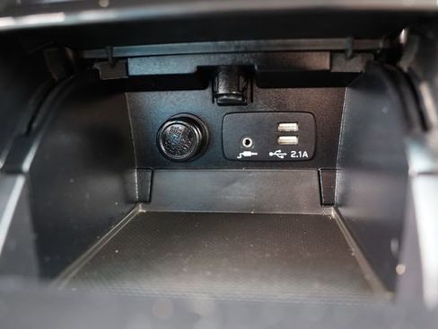 Used 2019 Subaru Outback 2.5i Limited w/ Protection Package #1 AWD/4WD image 32
