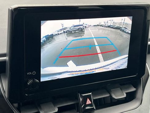 Used 2023 Toyota Corolla LE image 19