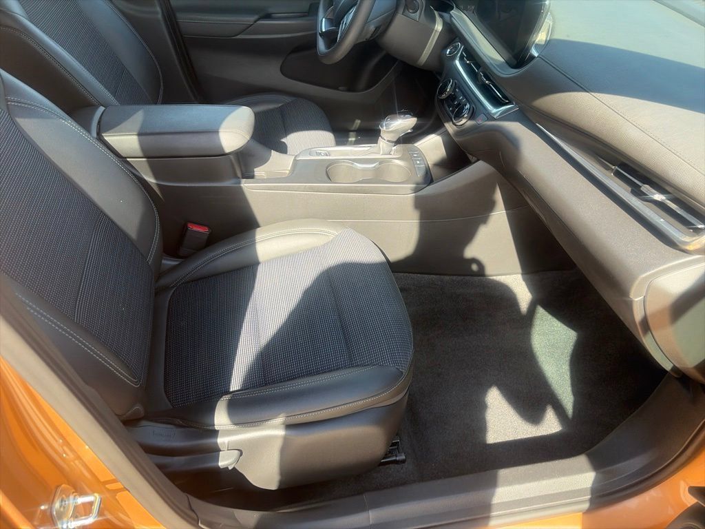 Used 2024 Buick Envista Preferred FWD image 22