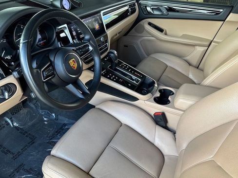 Used 2022 Porsche Macan AWD/4WD image 9