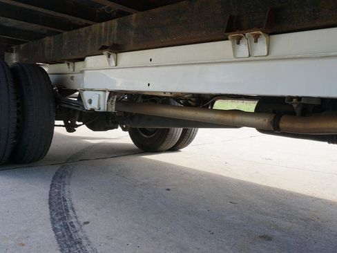 Used 2021 Mercedes-Benz Sprinter 4500 w/ Premium Package image 23