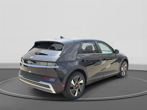 New 2026 Hyundai Ioniq 5 SE RWD image 4