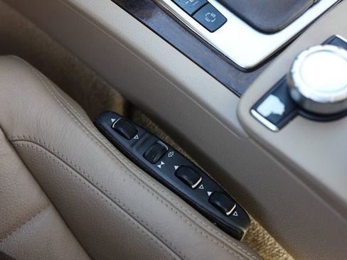 Used 2013 Mercedes-Benz E 350 Coupe image 47