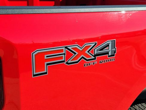 New 2026 Ford F250 XL w/ FX4 Off-Road Package image 10