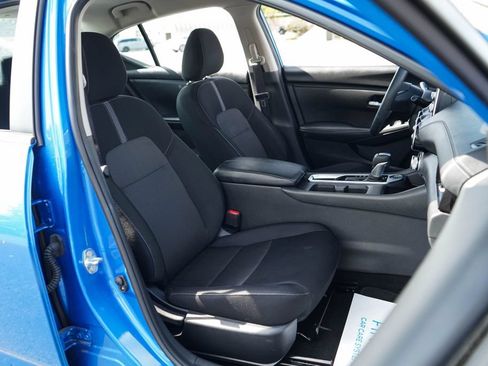 Used 2025 Nissan Sentra SV FWD image 12