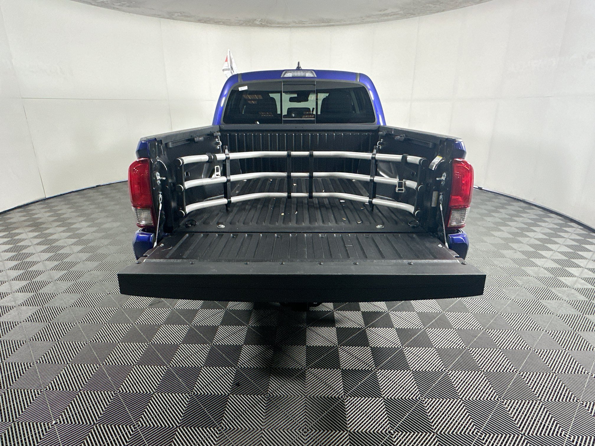 Certified 2023 Toyota Tacoma SR5 w/ Technology Package AWD/4WD image 31