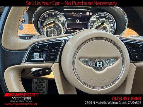 Used 2019 Bentley Bentayga AWD/4WD image 18