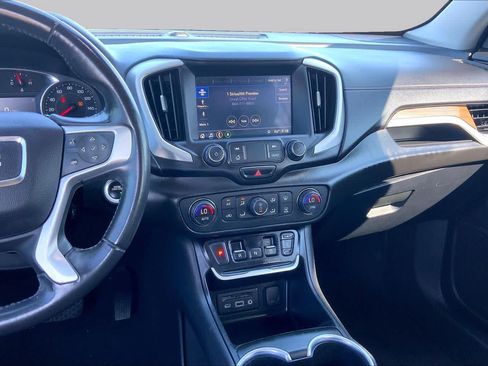 Used 2019 GMC Terrain SLE w/ Driver Convenience Package FWD image 7