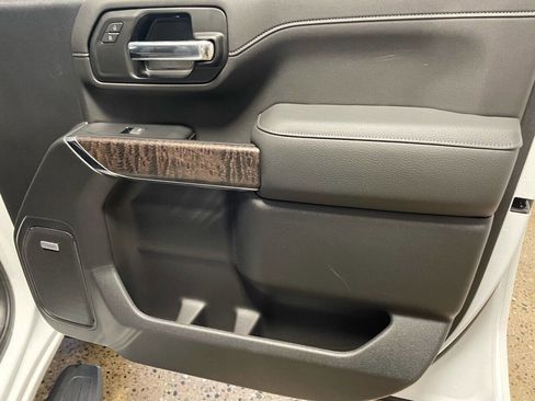 Used 2023 GMC Sierra 2500 Denali image 17