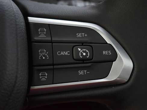 New 2026 Jeep Compass Limited w/ Sun, Sound & Navigation Group AWD/4WD image 20