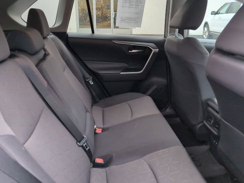 Used 2019 Toyota RAV4 XLE image 23