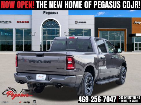 New 2026 RAM 1500 Express AWD/4WD image 5