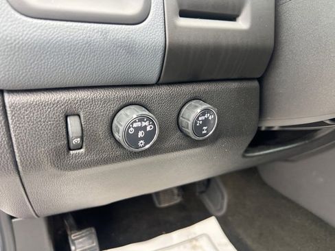 Used 2017 Chevrolet Colorado Z71 image 8