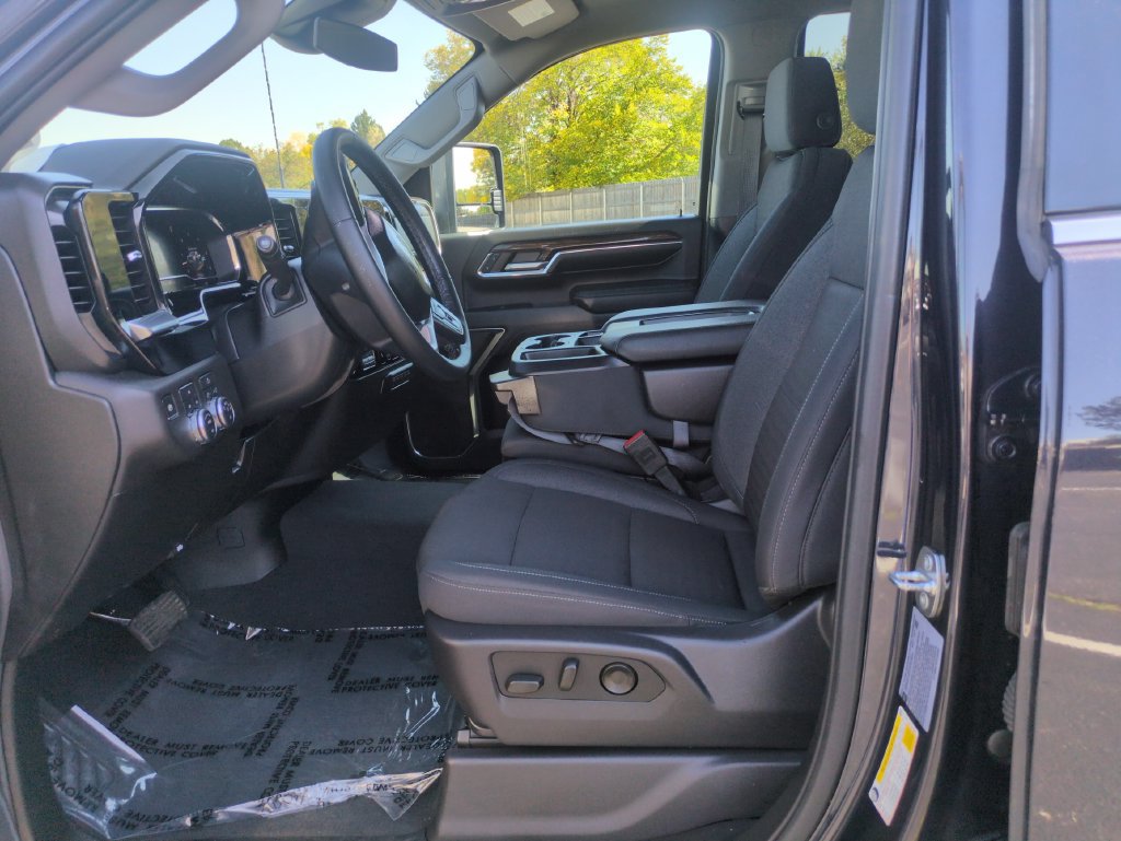Used 2024 GMC Sierra 2500 SLE w/ SLE Convenience Package AWD/4WD image 9