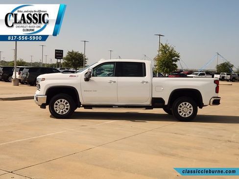 Used 2026 Chevrolet Silverado 2500 LTZ w/ LTZ Premium Package AWD/4WD image 7